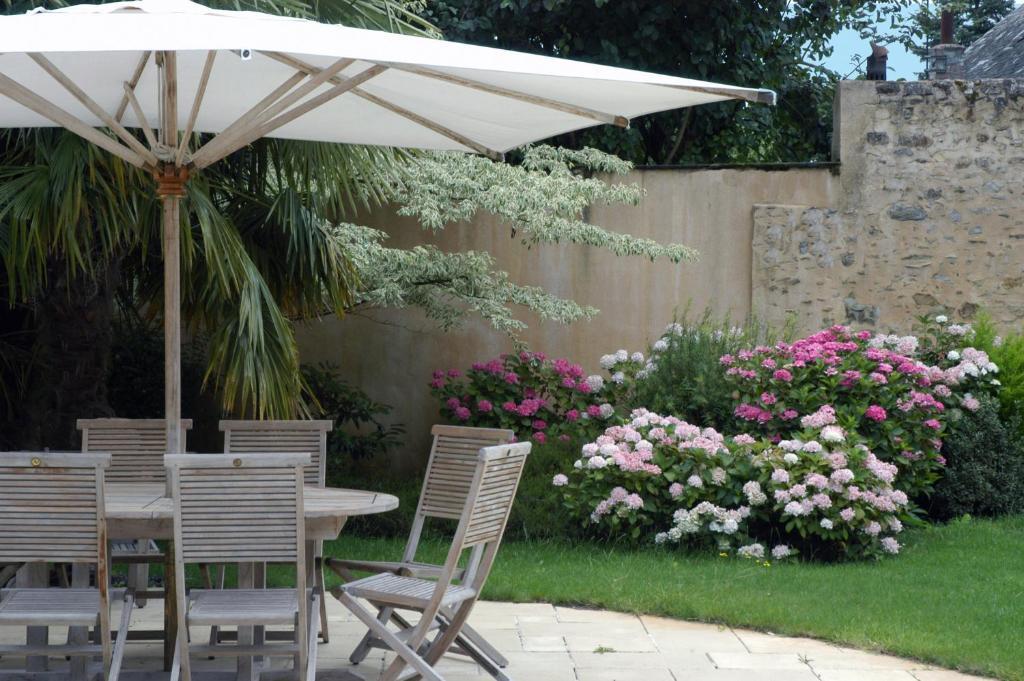 Bed and Breakfast La Demeure De L'Ile Craon  Экстерьер фото